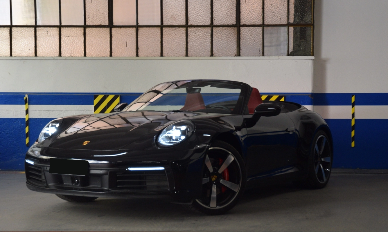 rent Porsche 911 Carrera 992 Cabrio rent Porsche 911 Carrera 992 Cabrio